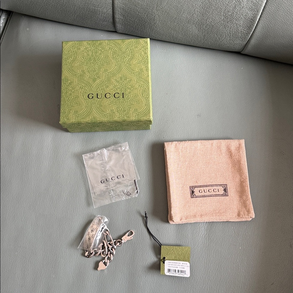 Gucci NWT Authentic Signature Men's GG and Bee Chain ID Bracelet - Picture 8 of 13